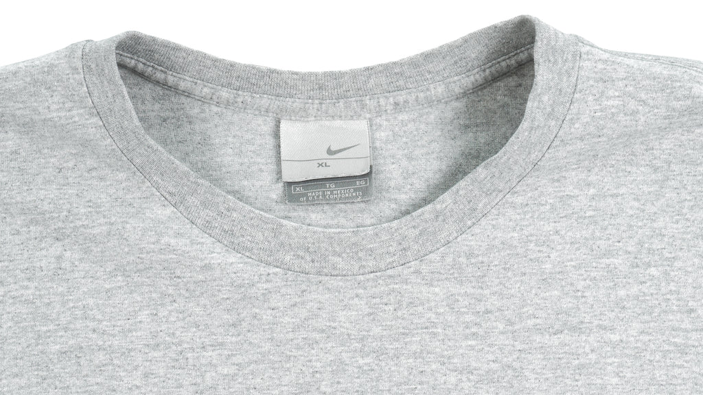 Nike - Classic Spell-Out T-Shirt 2000s X-Large Vintage Retro