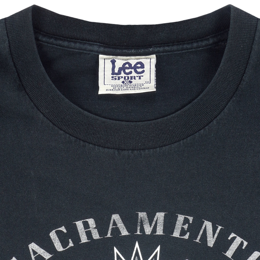 NBA (Lee) - Sacramento Kings T-Shirt 1990s X-Large Vintage Retro Basketball