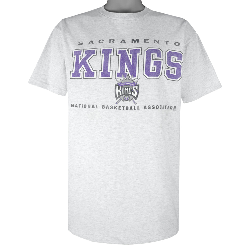 NBA (All American Wear) - Sacramento Kings Single Stitch T-Shirt 1990s X-Large Vintage Retro Basketball
