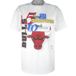 NBA (CSA) - Chicago Bulls 5 Time Champs T-Shirt 1990s Large