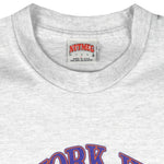 NBA (Nutmeg) - New York Knicks Single Stitch T-Shirt 1990s Large Vintage Retro Basketball