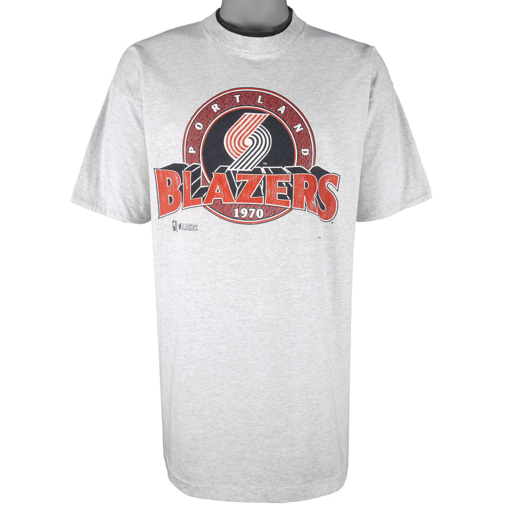 NBA (Signal Sport) - Portland Blazers Single Stitch T-Shirt 1990s X-Large Vintage Retro Basketball