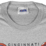 MLB (CSA) - Cincinnati Reds T-Shirt 2001 Large Vintage Retro Baseball