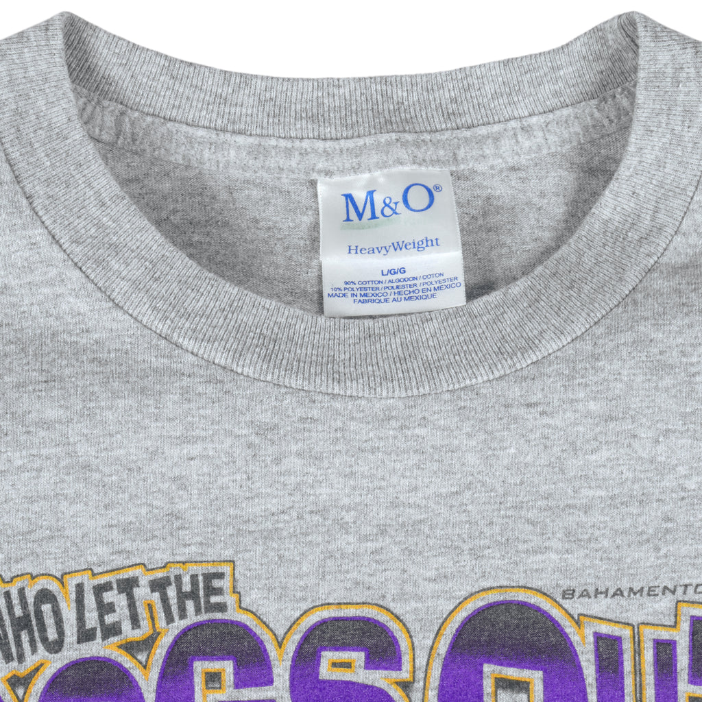 NFL (M&O) - Baltimore VS New York T-Shirt 2001 Large Vintage Retro Football