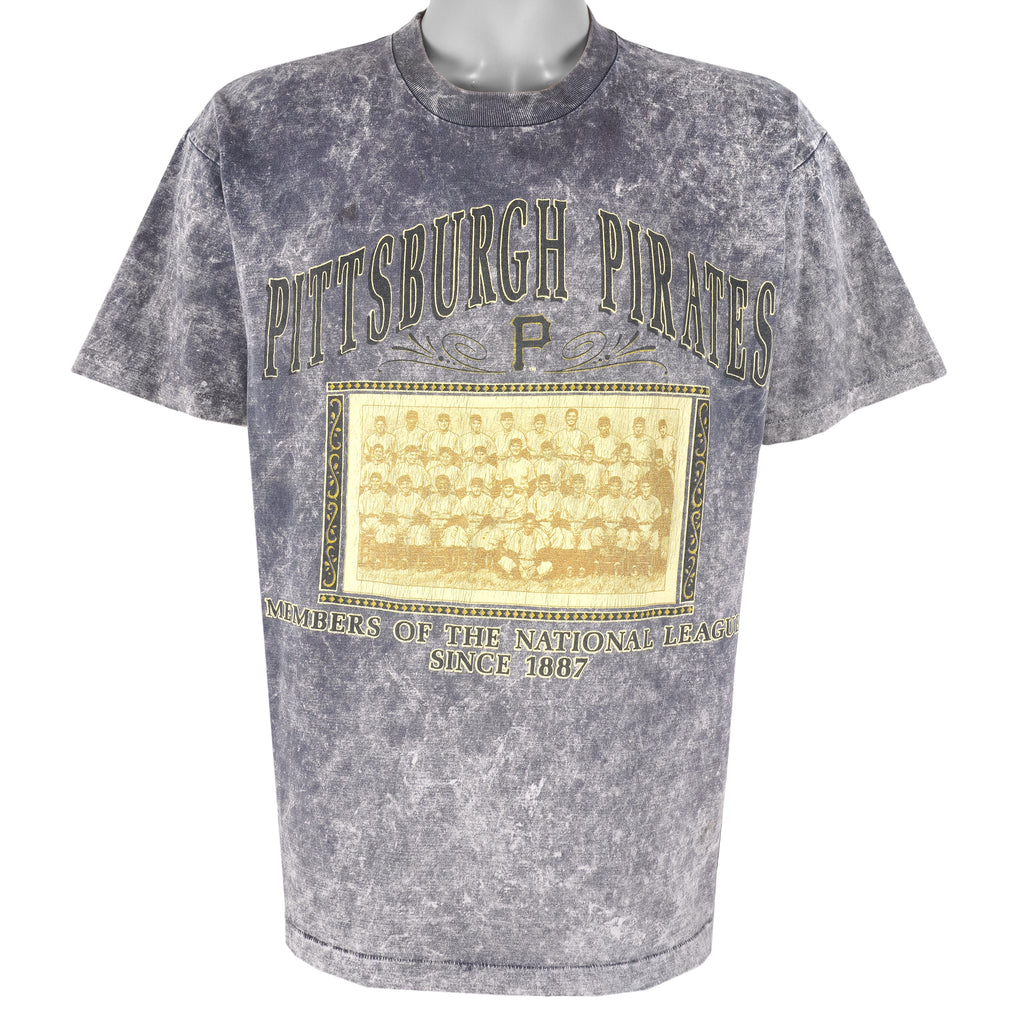 MLB (Nutmeg) - Pittsburgh Pirates Tie Dye Single Stitch T-Shirt 1990 Large Vintage Retro Baseball