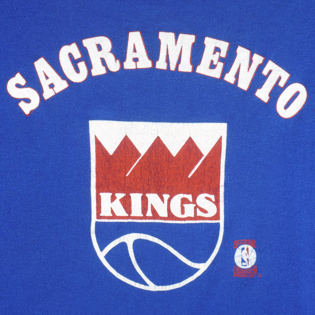 NBA (Sportswear) - Sacramento Kings Single Stitch T-Shirt 1990s Large Vintage Retro