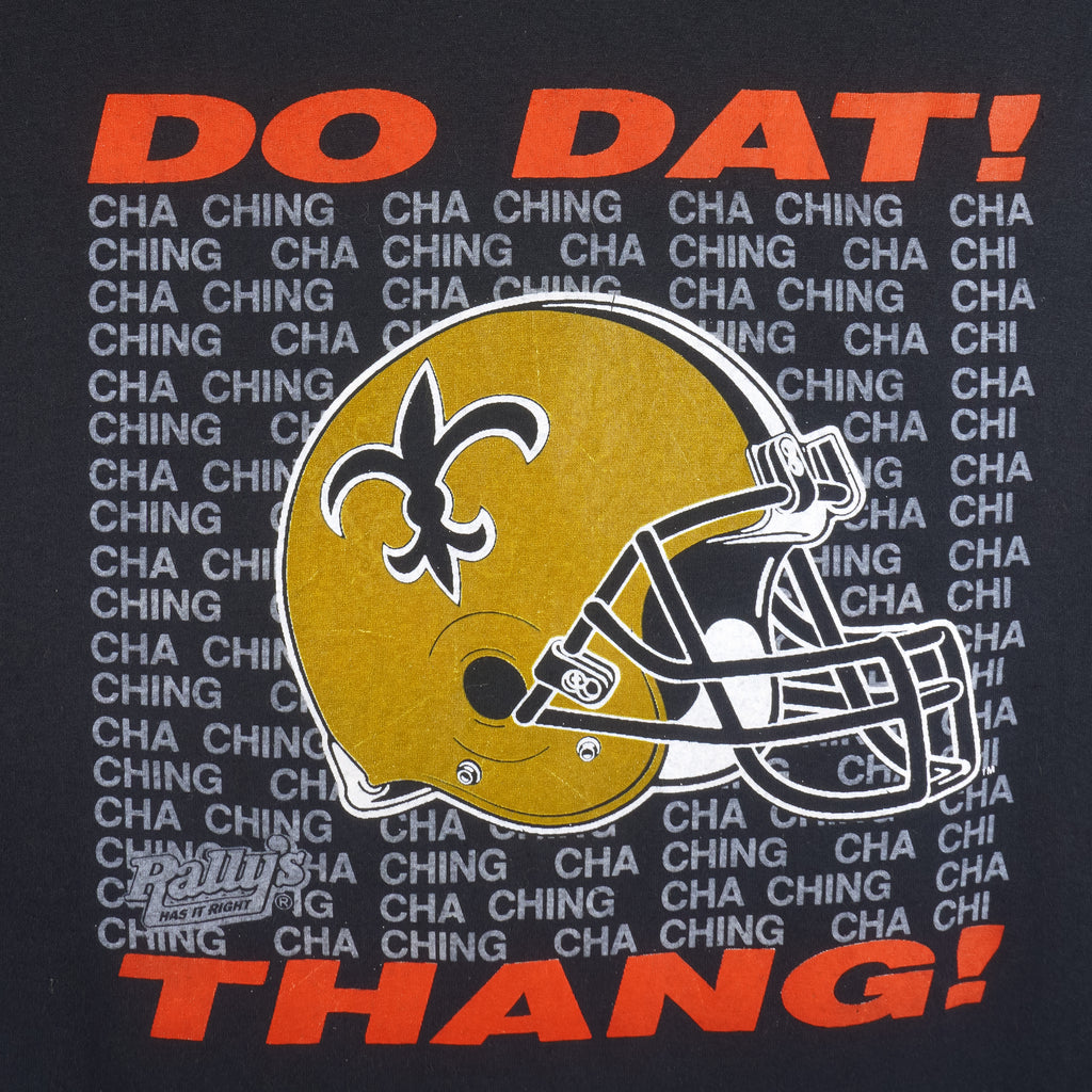 NFL (Trench) - New Orleans Saints Single Stitch T-Shirt 1990s X-Large Vintage Retro Football