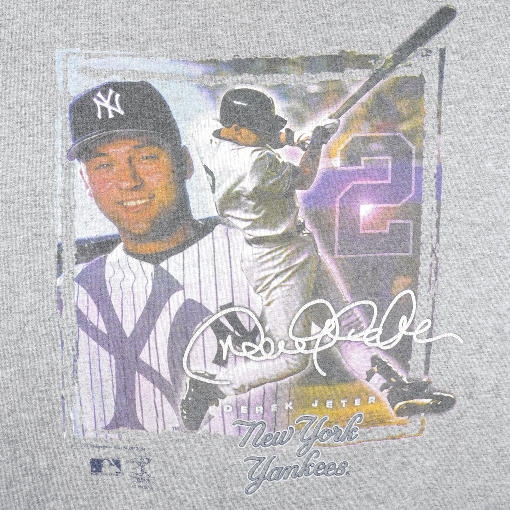 MLB (CSA) - New York Yankees Derek Jeter Single Stitch T-Shirt 2004 X-Large Vintage Retro Baseball