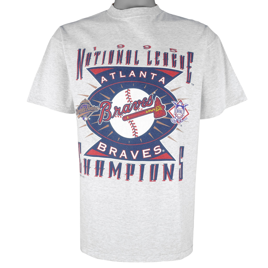MLB (Logo 7) - Atlanta Braves Champions Single Stitch T-Shirt 1995 Large Vintage Retro Baseball