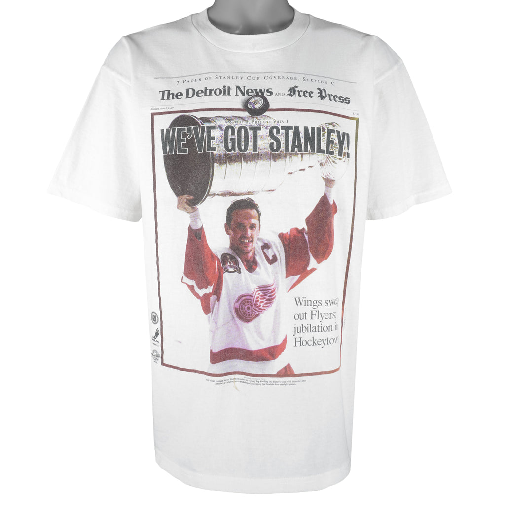 NHL (Gildan) - Detroit Red Wings We've Got Stanley T-Shirt 1990s X-Large Vintage Retro Hockey
