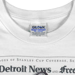 NHL (Gildan) - Detroit Red Wings We've Got Stanley T-Shirt 1990s X-Large Vintage Retro Hockey