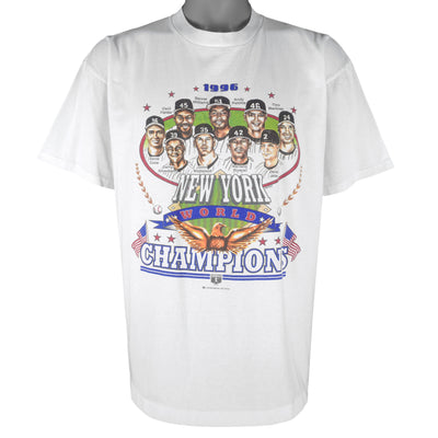 MLB (AmeriTees) - New York Yankees World Champs Players T-Shirt 1996 X-Large