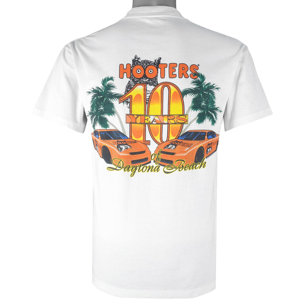 Vintage (Power Pro) - Hooters 10 Years Of Daytona Beach T-Shirt 1990s Medium Vintage Retro