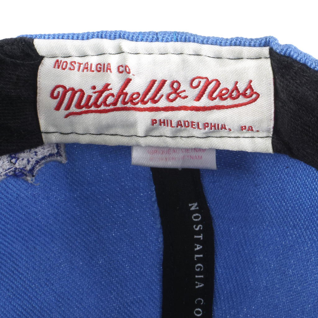 NFL (Mitchell & Ness) - Houston Oilers Embroidered Logo Snapback Hat 2000s OSFA Vintage Retro Football