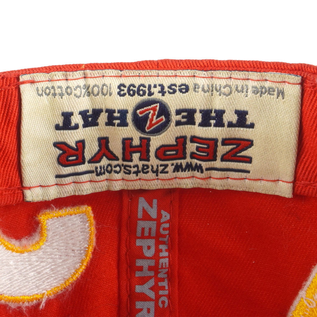 NHL (Zephyr) - Calgary Flames Embroidered Snapback Hat 1990s OSFA Vintage Retro Hockey
