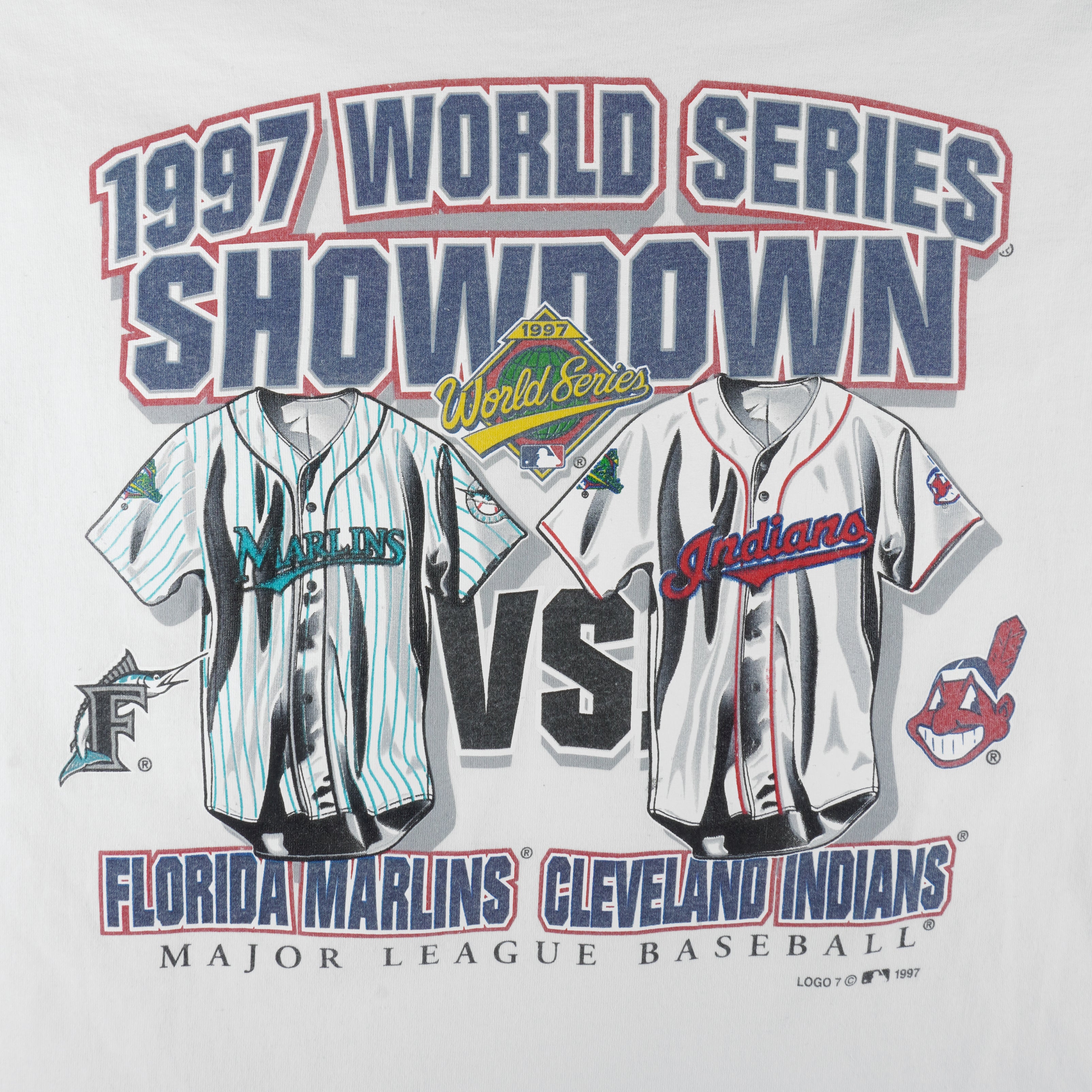 MLB (Tultex) - Cleveland Indians VS Florida Marlins World Champions T-Shirt 1997 X-Large Vintage Retro Baseball