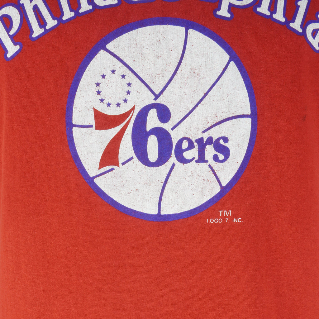 NBA (Logo 7) - Philadelphia 76ers Single Stitch T-Shirt 1990s Large Vintage Retro Basketball