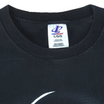 NBA (Logo Athletic) - Black Philadelphia 76ers T-Shirt 1990s Large Vintage Retro Basketball