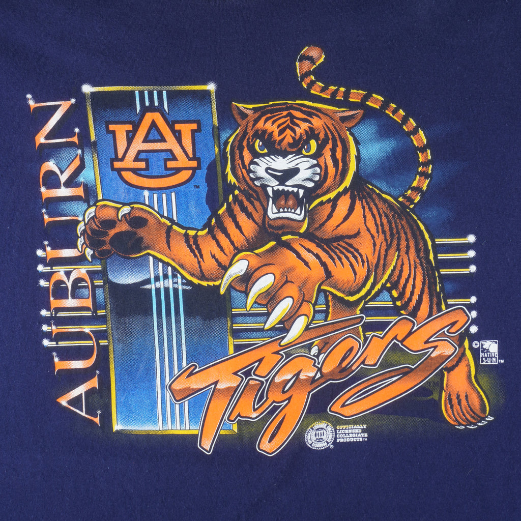 NCAA (Native Sun) - Auburn Tigers Big Logo T-Shirt 1990s X-Large Vintage Retro Football College