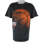 NBA (Lee) - Chicago Bulls Basketball T-Shirt 1990s Large Vintage Retro Basketball