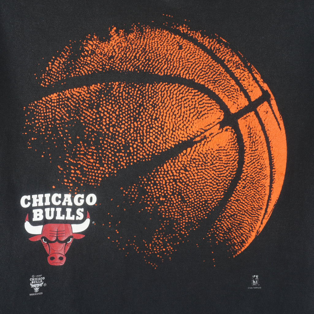 NBA (Lee) - Chicago Bulls Basketball T-Shirt 1990s Large Vintage Retro Basketball