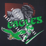 NFL (Trench) - Philadelphia Eagles Big Logo T-Shirt 1990s Large Vintage Retro Football