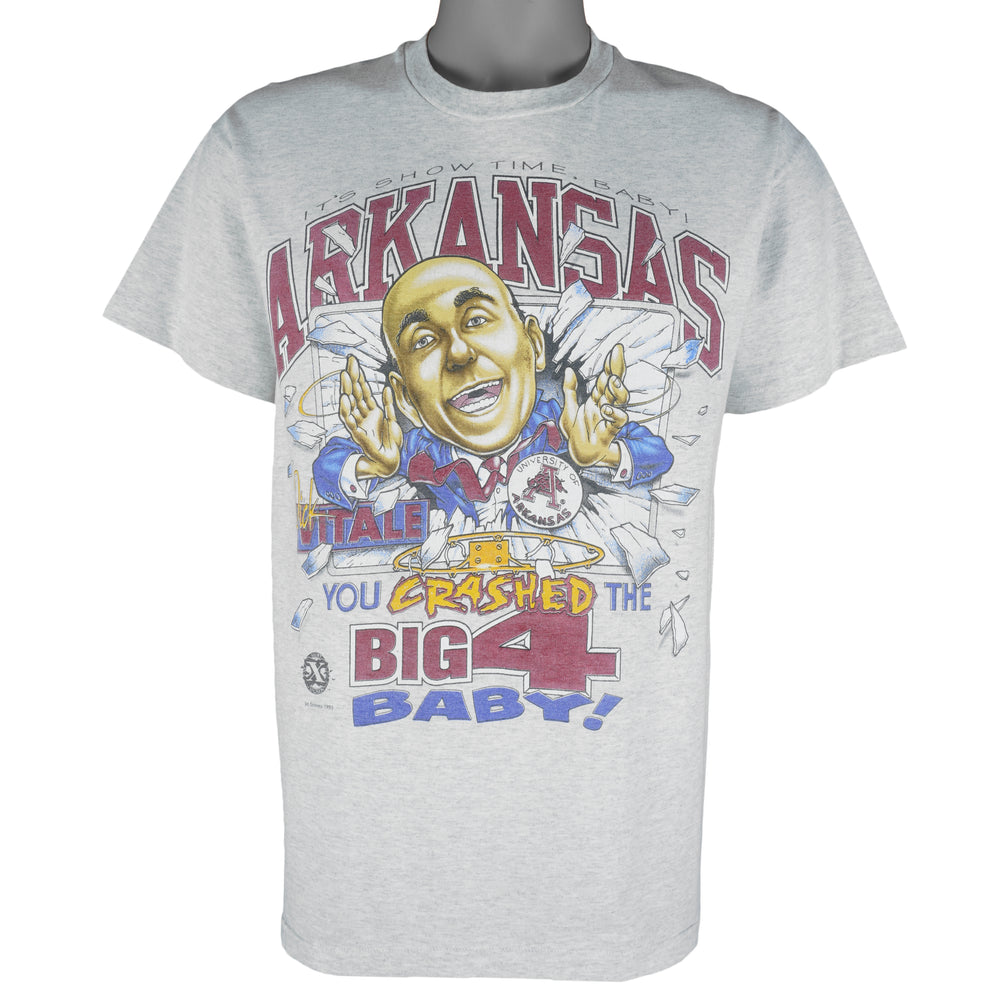 NCAA (Shirt X-Plosion) - Arkansas Big 4 Dick Vitale Caricature T-Shirt 1995 Medium Vintage Retro College