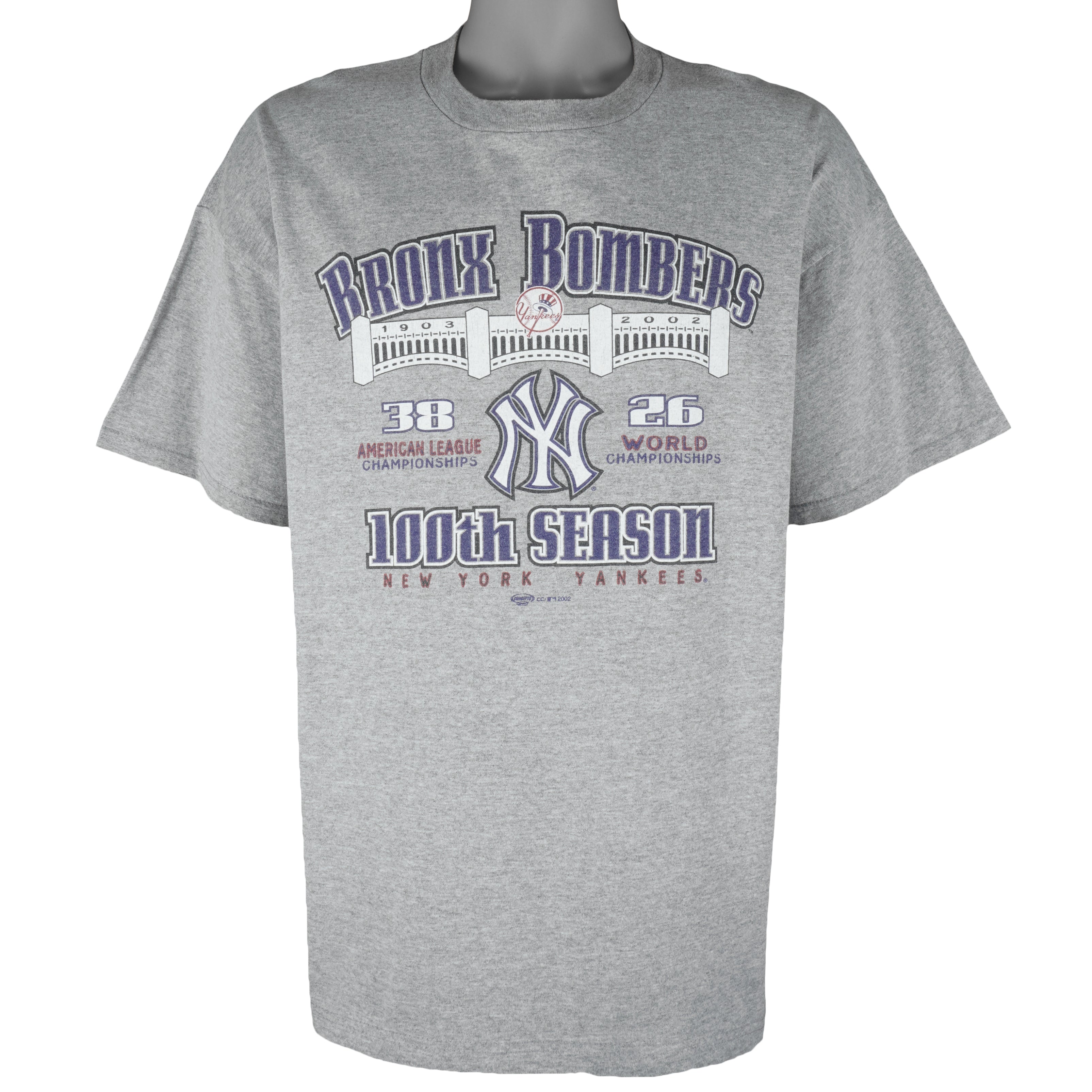 MLB (Delta) - New York Yankees Bronx Bombers T-Shirt 2002 X-Large Vintage Retro Baseball