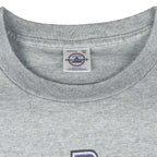 MLB (Delta) - New York Yankees Bronx Bombers T-Shirt 2002 X-Large Vintage Retro Baseball