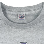 MLB (Delta) - New York Yankees Bronx Bombers T-Shirt 2002 X-Large Vintage Retro Baseball