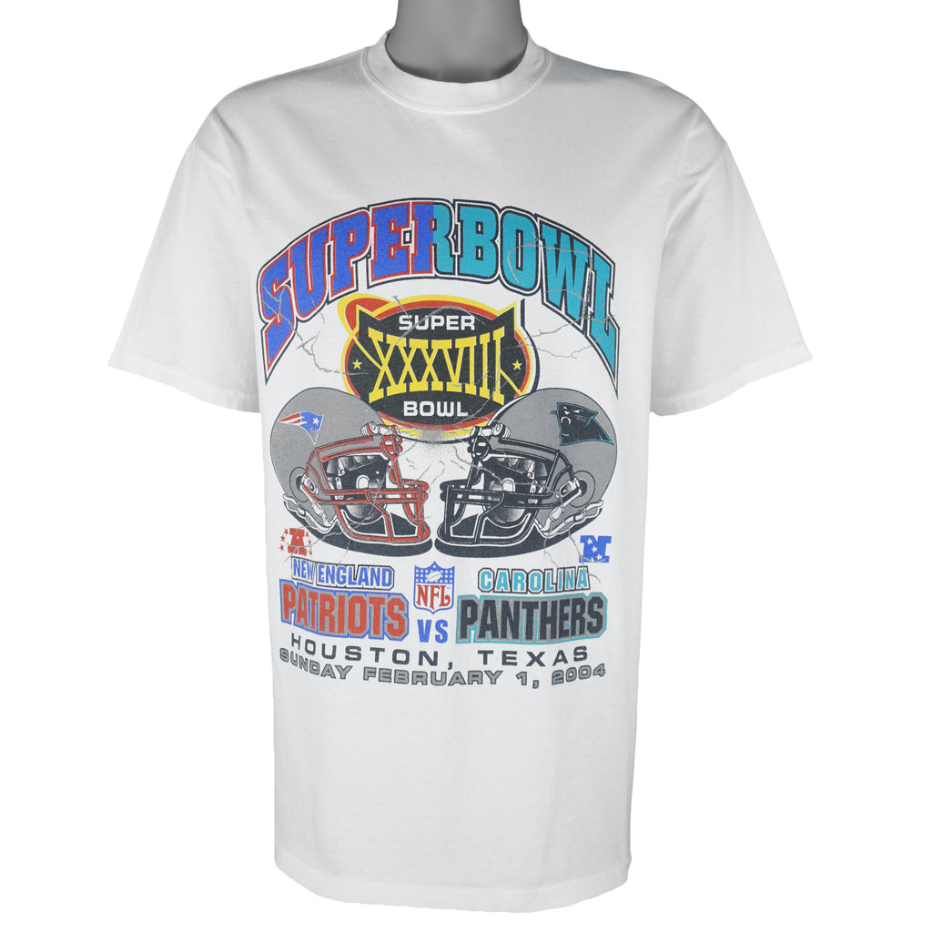 NFL (Hanes) - Patriots VS Panthers Super Bowl Matchups T-Shirt 2004 Large Vintage Retro Football