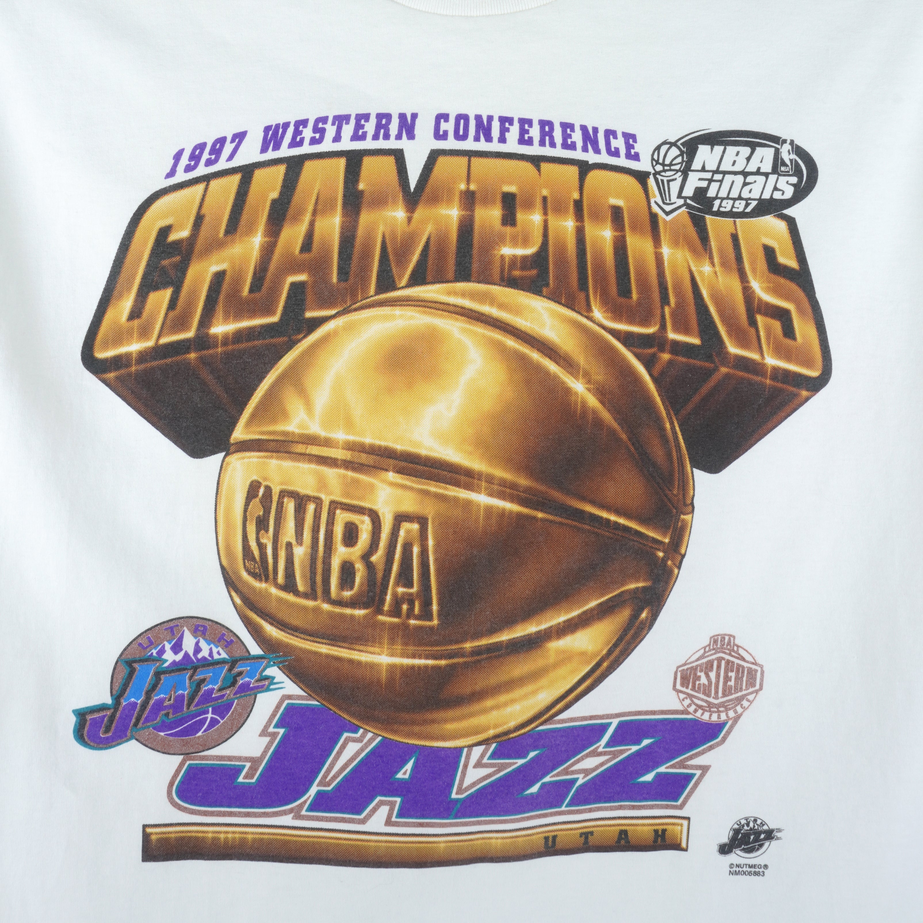 NBA (Lee) - Utah Jazz Western Division Gold Basketball T-Shirt 1997 X-Large Vintage Retro Basketball