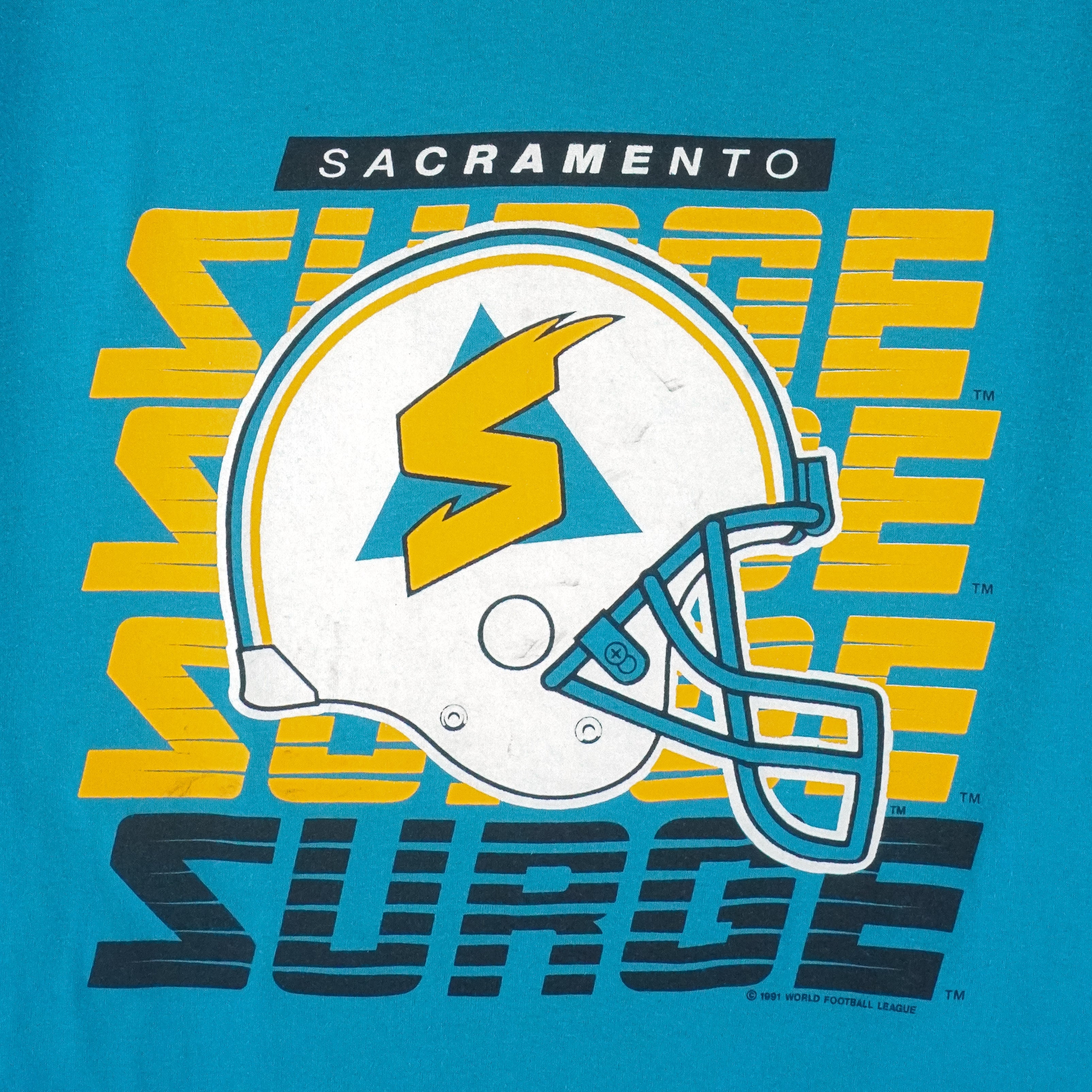 NFL (WLAF) - Sacramento Surge Helmet World League Football T-Shirt 1991 Large Vintage Retro