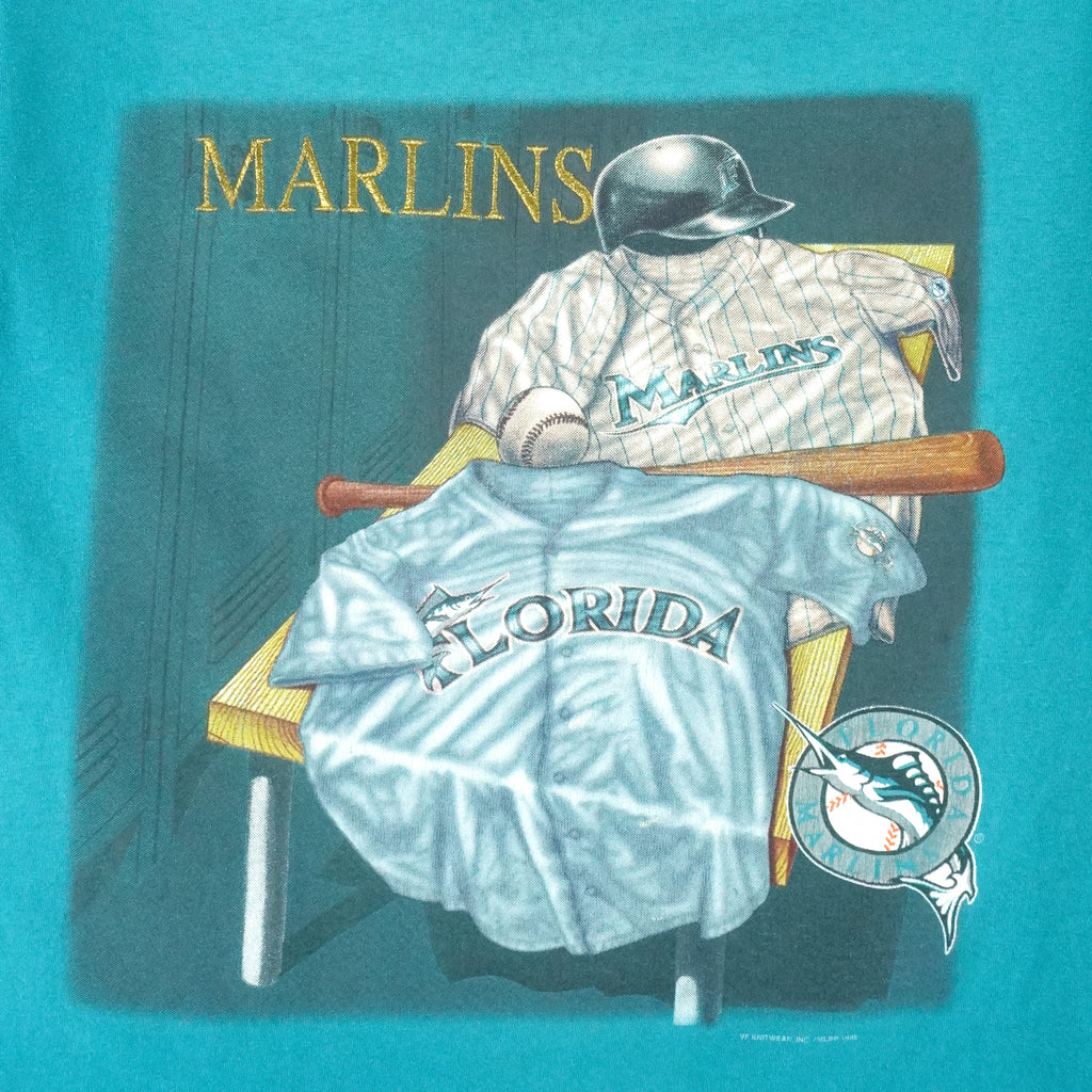 MLB (CSA) - Florida Marlins Locker Room Embroidered T-Shirt 1995 Large Vintage Retro Baseball