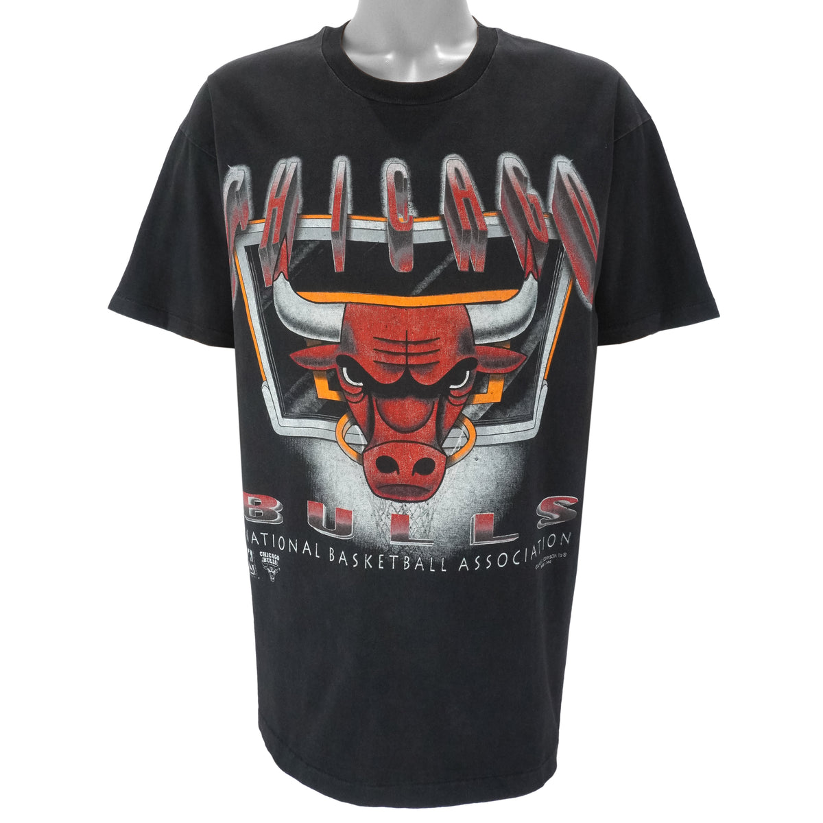 NBA (Magic Johnson T's) - Chicago Bulls Single Stitch T-Shirt 1990s X-Large Vintage Retro basketball