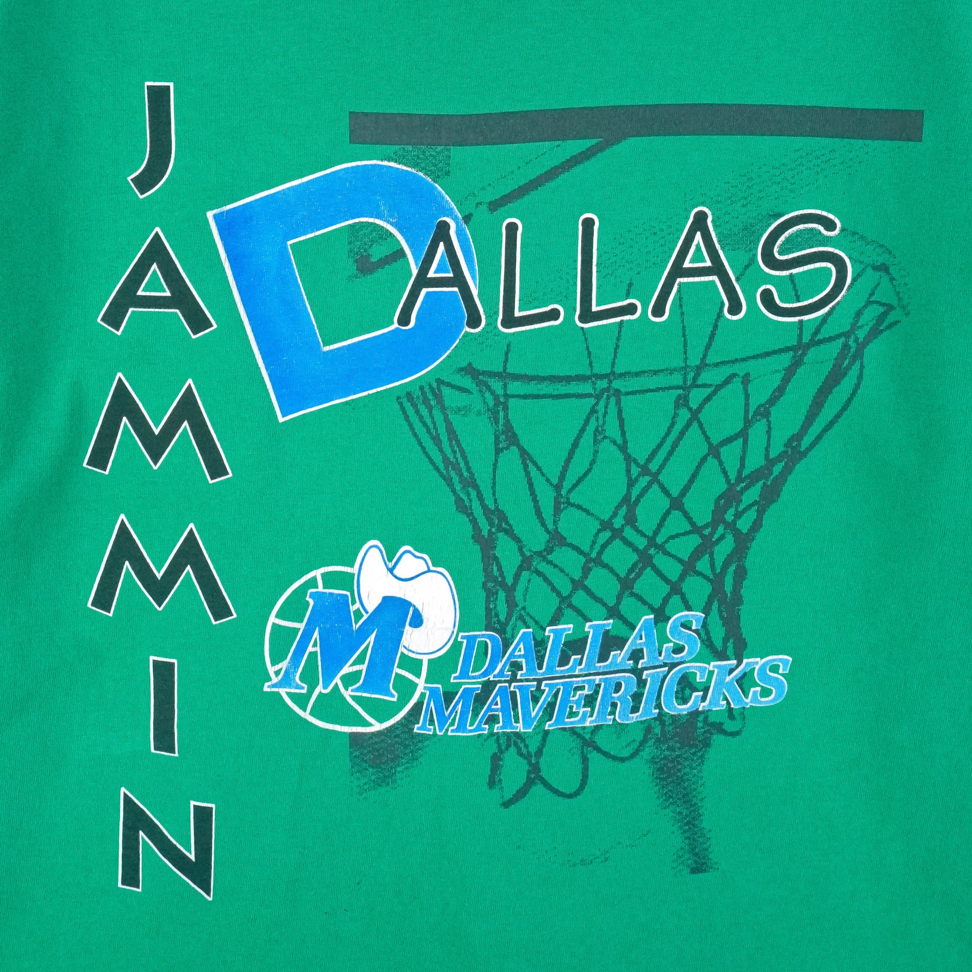 NBA (Hanes) - Dallas Mavericks Single Stitch T-Shirt 1990s X-Large Vintage Retro Basketball