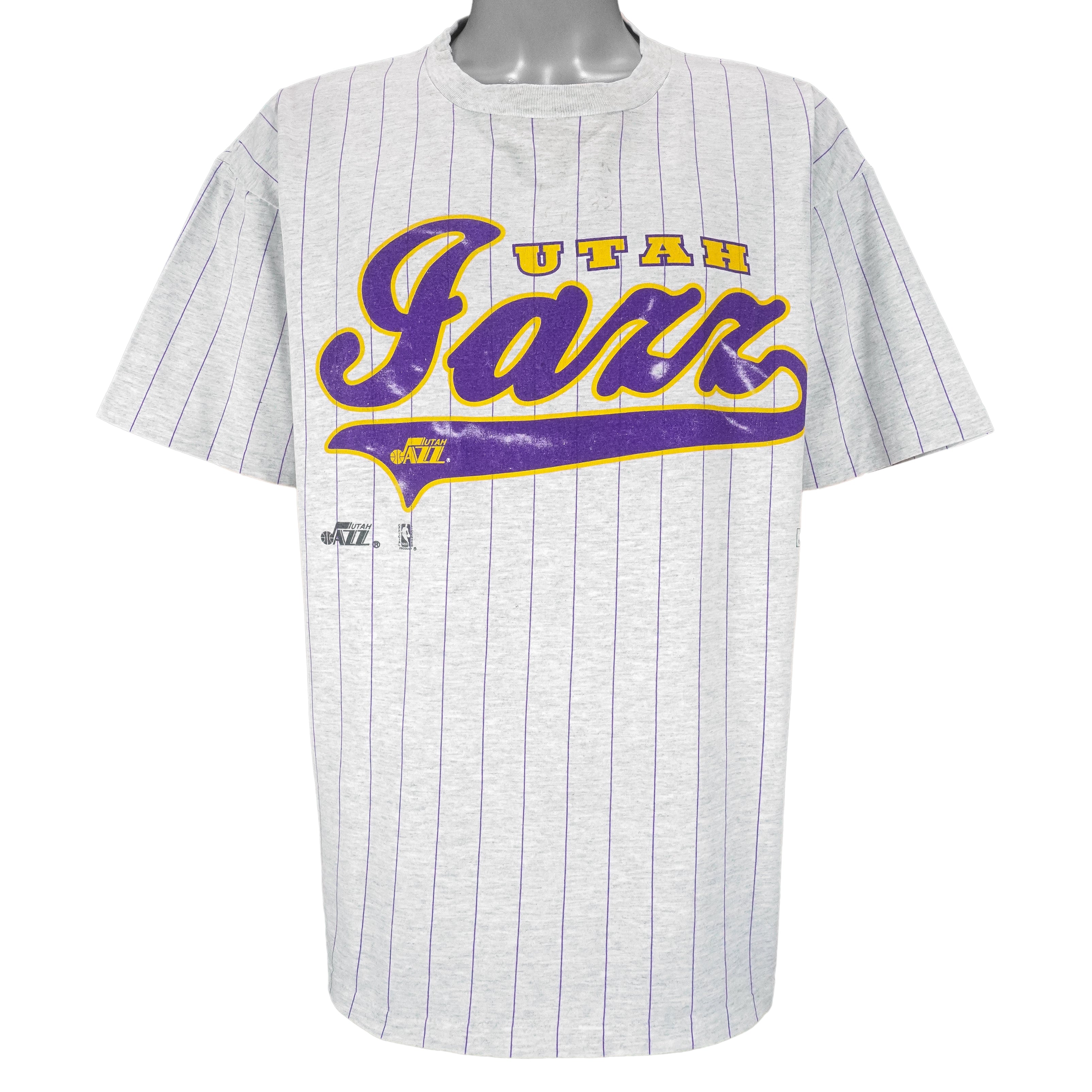 NBA (Nutmeg) - Utah Jazz Single Stitch T-Shirt 1990s X-Large Vintage Retro Basketball