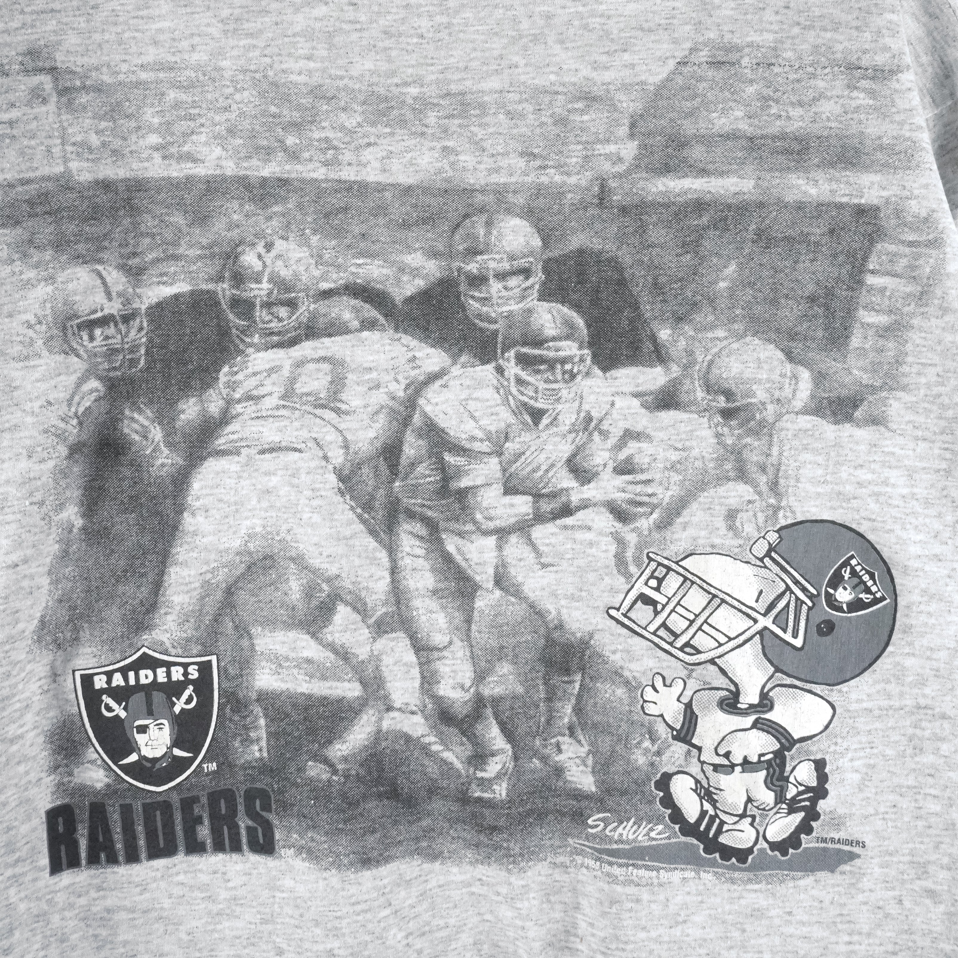 NFL - Las Vegas Raiders x Snoopy Single Stitch T-Shirt 1990s Medium Vintage Retro Football