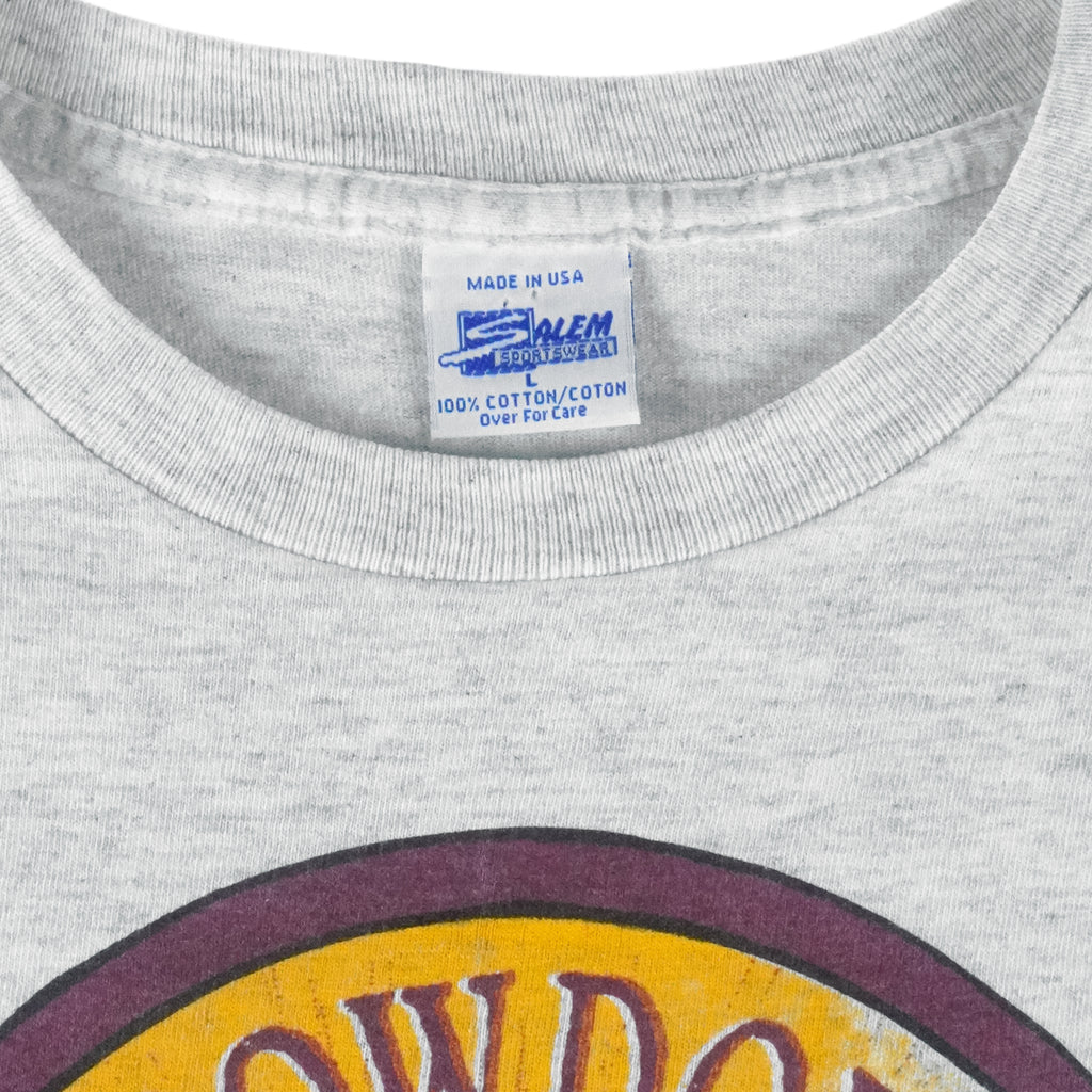NFL (Salem) - Washington Redskins Show Down Single Stitch T-Shirt 1990 Large Vintage Retro Football