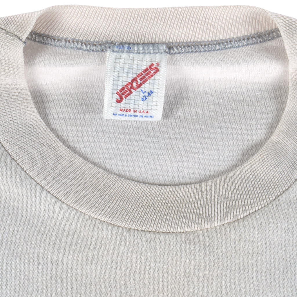 NFL (Jerzees) - Buffalo Bills VS Redskins Super Bowl 26th T-Shirt 1992 Large Vintage Retro Football