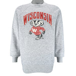 NCAA (Bassett Walker) - Wisconsin Badgers Crew Neck Sweatshirt 1990s X-Large Vintage Retro College