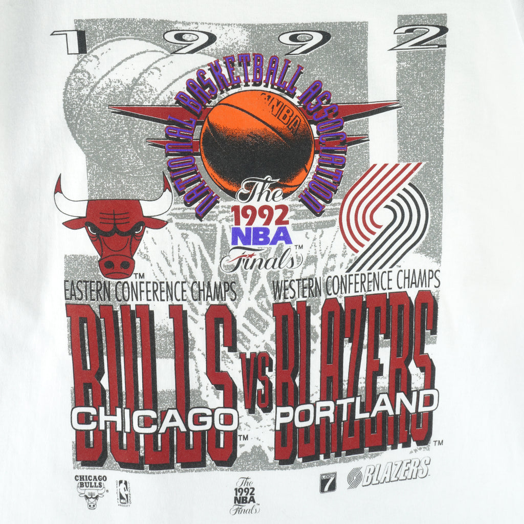 NBA (Hanes) - Bulls VS Trailblazers Final World Champions T-Shirt 1992 X-Large Vintage Retro Basketball