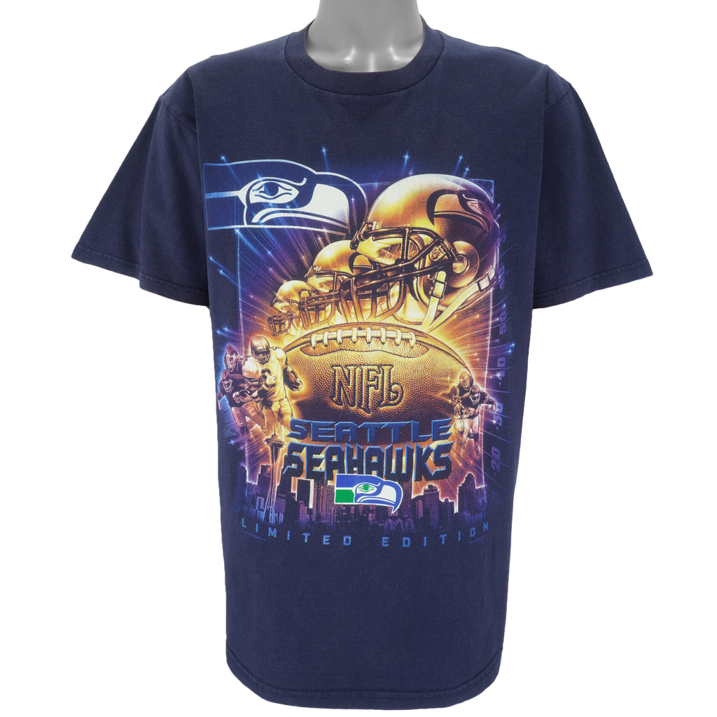 NFL (Lee) - Seattle Seahawks Football Helmet T-Shirt 1999 Large Vintage Retro Football