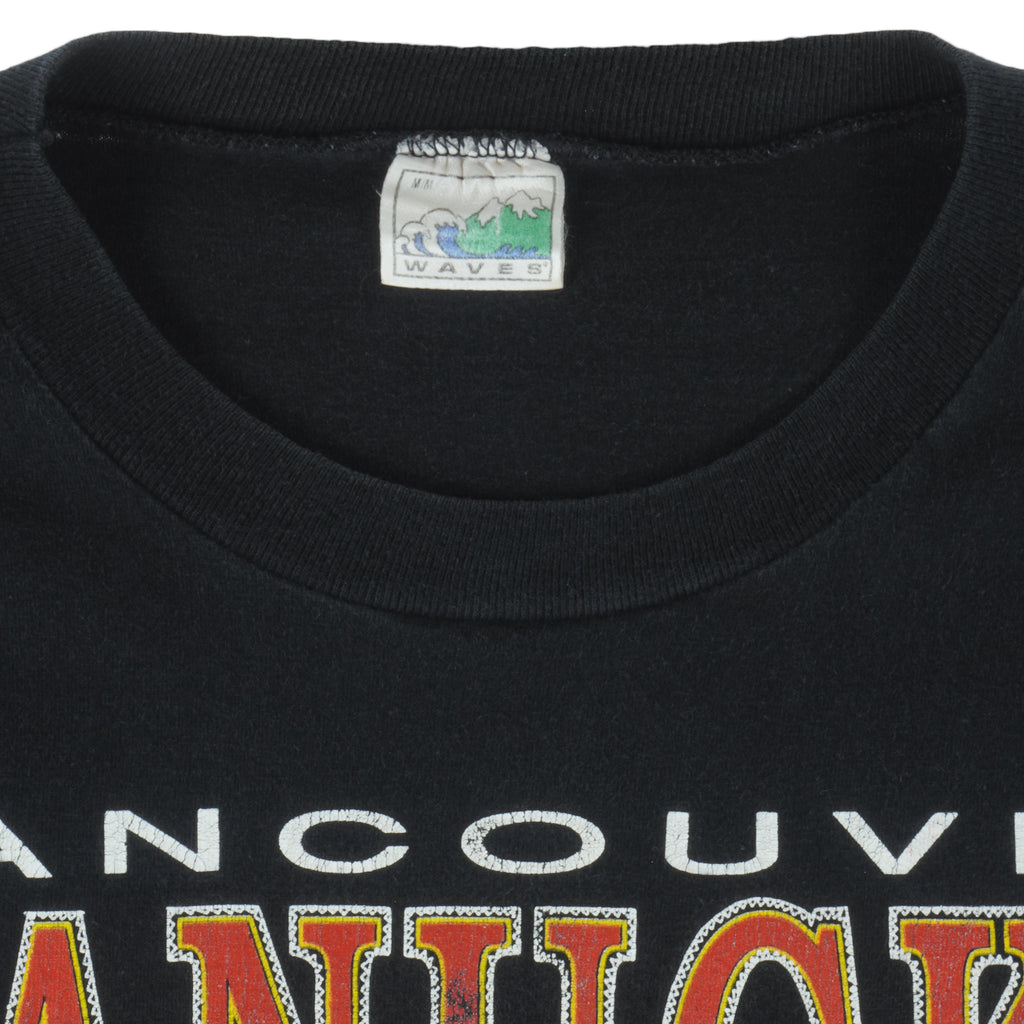 NHL (Waves) - Vancouver Canucks Single Stitch T-Shirt 1994 Medium Vintage Retro Hockey