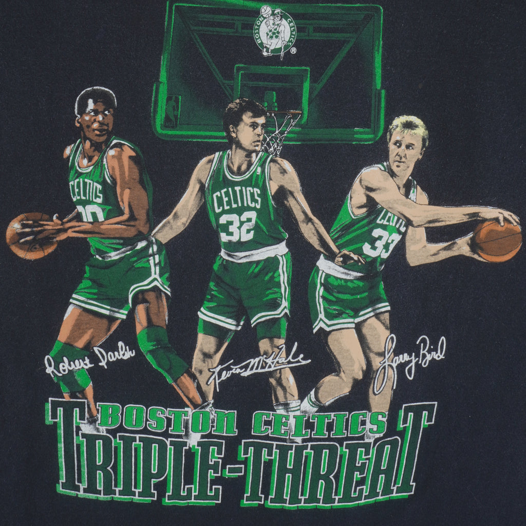 NBA (Nutmeg) - Boston Celtics Triple-Threat Larry Bird McHale Parish T-Shirt 1990s Large Vintage Retro Basketball