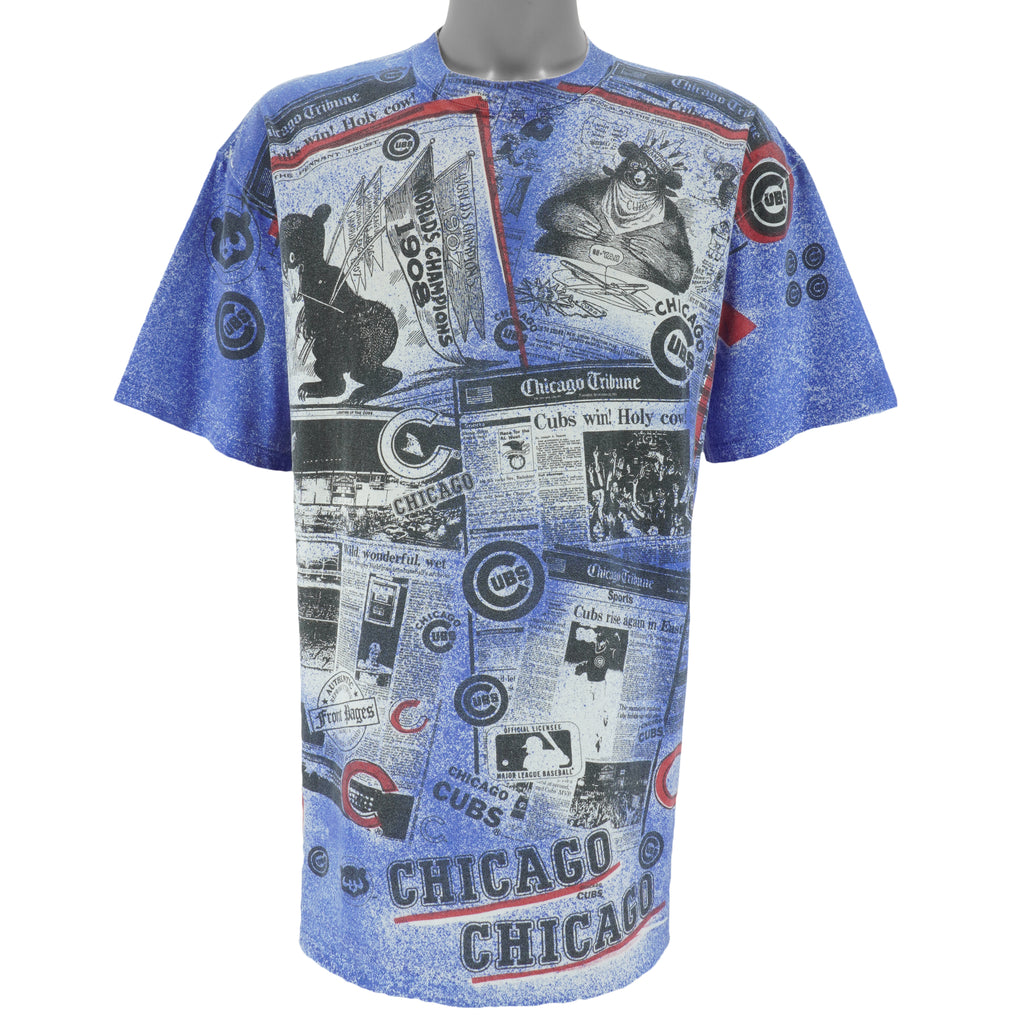 MLB (Front Pages) - Chicago Cubs Rise Again All Over Print T-Shirt 1990s X-Large Vintage Retro Baseball