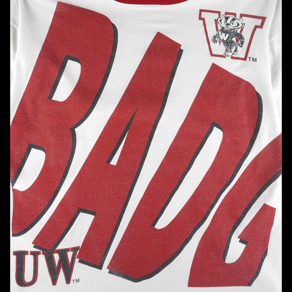 NCAA (Gillop) - Wisconsin University Badgers All Over Print T-Shirt 1990s X-Large Vintage Retro College