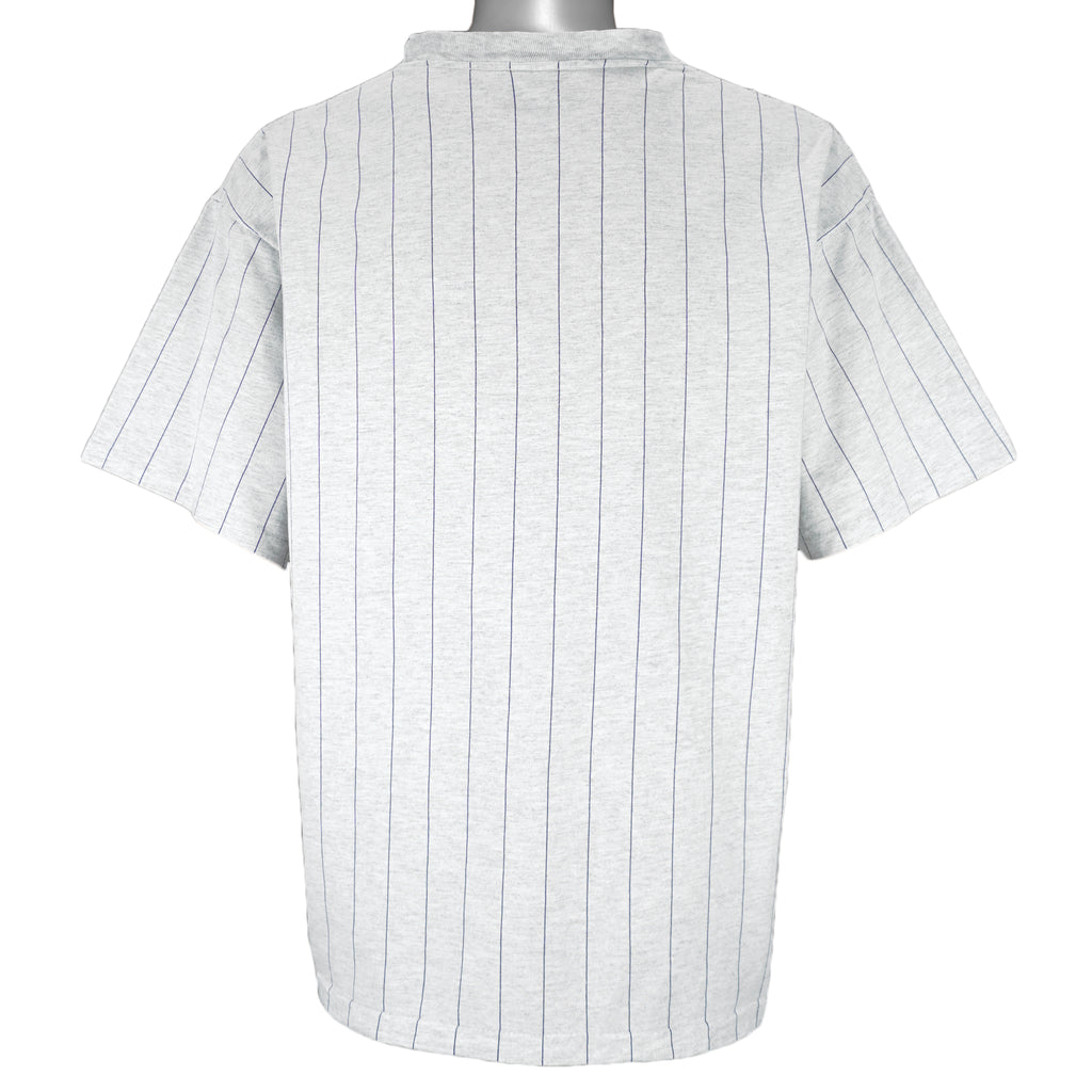 MLB (Nutmeg) - Atlanta Braves Single Stitch T-Shirt 1992 X-Large Vintage Retro Baseball
