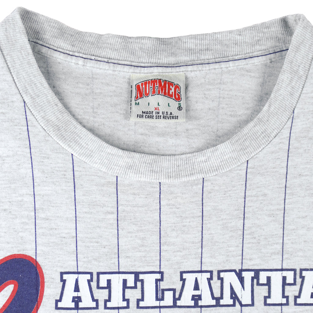 MLB (Nutmeg) - Atlanta Braves Single Stitch T-Shirt 1992 X-Large Vintage Retro Baseball