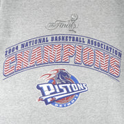 NBA (Tennessee River) - Detroit Pistons Champions T-Shirt 2004 Large Vintage Retro Basketball